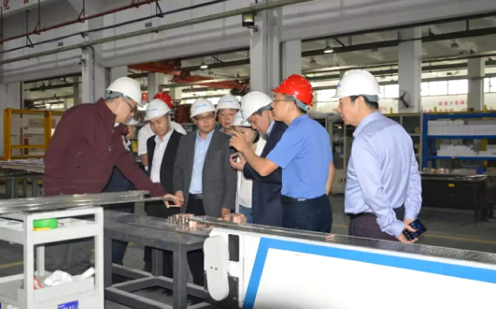 公司執(zhí)行委員齊聚泰豪深圳科技園，體驗(yàn)智能制造生產(chǎn)成果