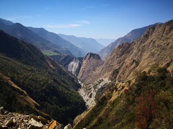 尼泊爾山澗(Sanjen)和上山澗(Sanjen Upper)水電站項(xiàng)目(圖1)