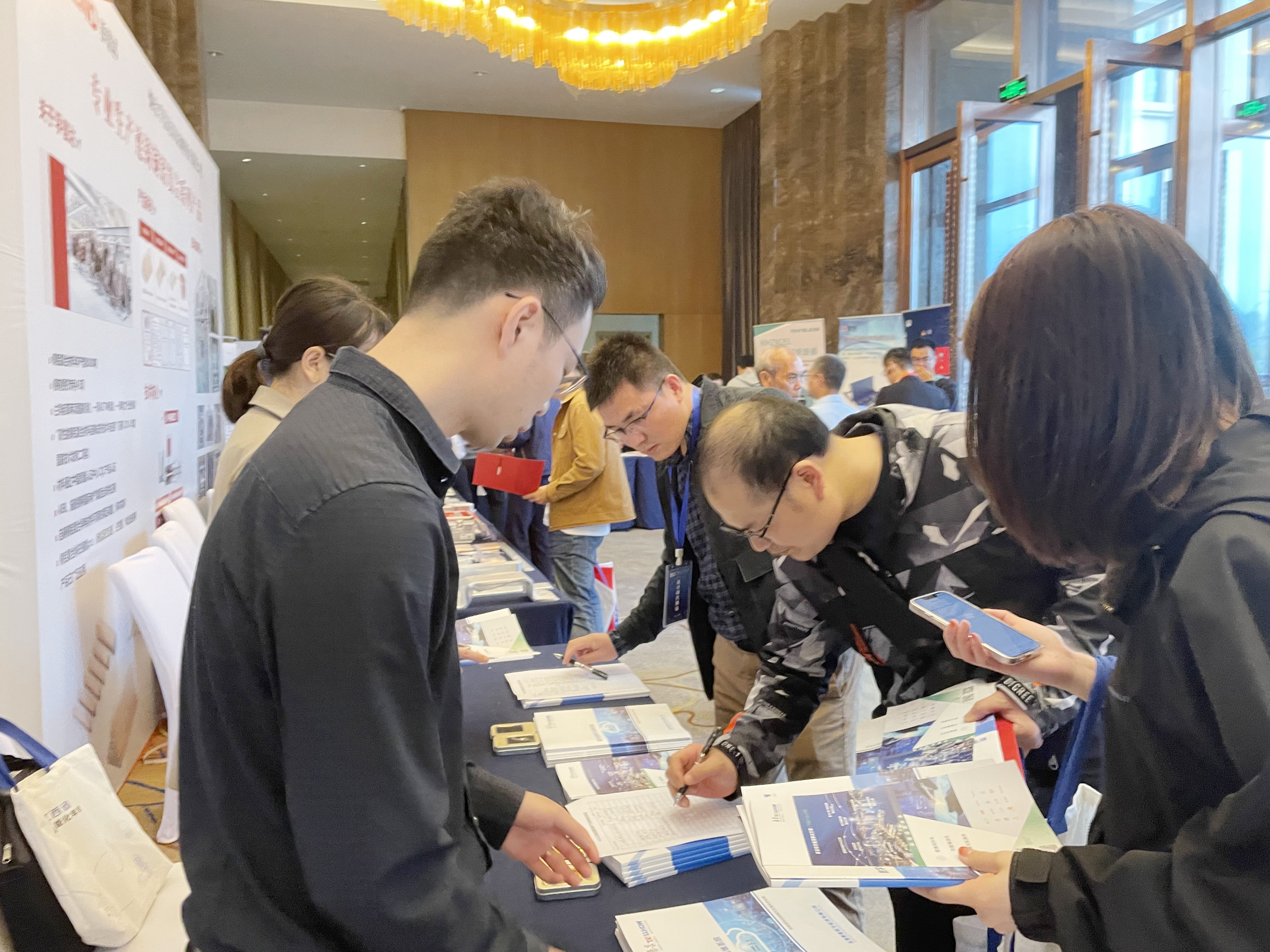 光儲深融合，邁向碳中和 | 泰豪智能電氣成功協(xié)辦2023年江西省建筑電氣與智能化年會(圖6)