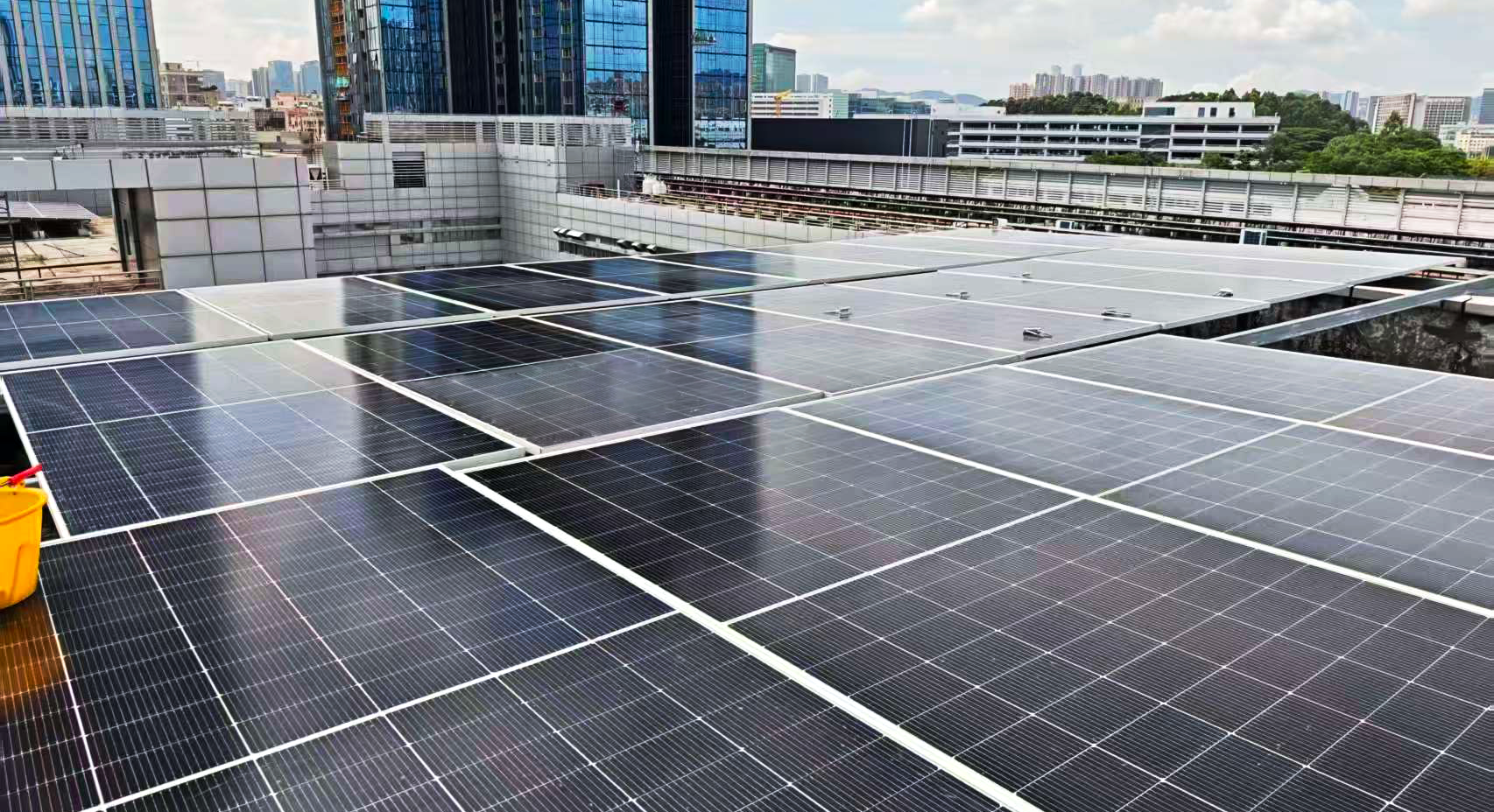 追光逐新 綠電賦能丨深圳康冠科技園分布式光伏項(xiàng)目成功投運(yùn)(圖1)